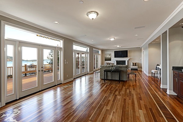 Hard wood floor installation